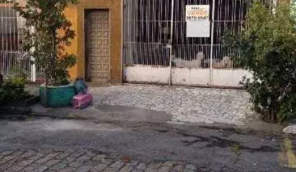 Casa Térrea à venda na Pompéia com 4 dormitórios 2 suítes 2 banheiros 2 vagas