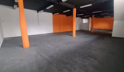 Loja 970m² - 22 Vagas 16 banheiros Interlagos