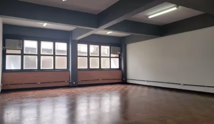 Conjunto comercial à venda na República