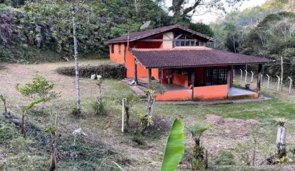 Chácara à venda no Jardim dos Eucaliptos 10000m² 1 suíte 4 banheiros