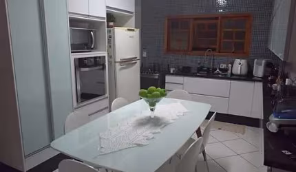 Sobrado 3 quartos à venda na Penha de França com 150m² 4 dormitórios 3 banheiros 2 vagas