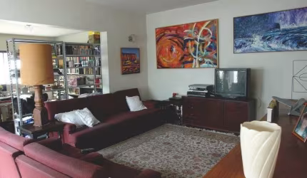 Imperdível! Casa à venda em São Paulo-SP, Vila Brasílio Machado, 4 quartos, 1 suíte, 3 banheiros, 3 vagas de garagem, 430m².