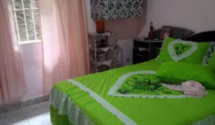 Sobrado à venda na Vila Calu 250m² 3 dormitórios 1 suíte 3 banheiros 2 vagas.