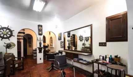 Casa à venda 190m², 2 dormitórios e sem vaga em Pinheiros