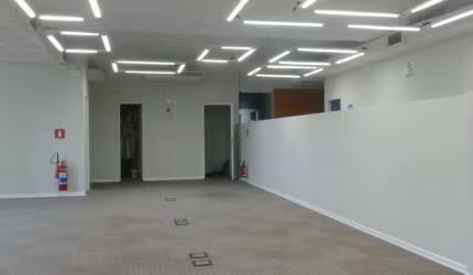 Conjunto comercial a venda na Berrini