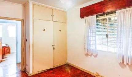Charmosa Casa à Venda em Vila Congonhas