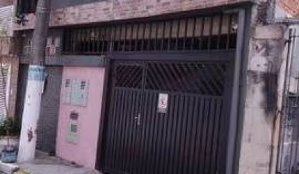 Sobrado à venda no Ipiranga com 290m² 3 dormitórios 2 suítes 4 banheiros 3 vagas