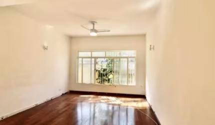 Casa à venda no Alto da Boa Vista com 187m² 3 dormitórios 4 banheiros 2 vagas.