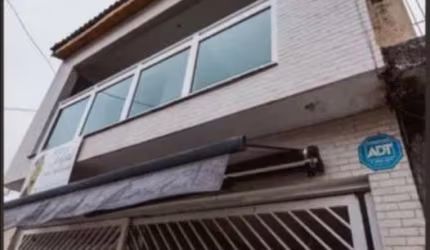 Casa à venda na  Chácara Santo Antônio (Zona Leste)  com 280m² 3 suítes 5 banheiros 1 vaga.