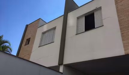 Sobrado de 260m² na Vila da Saúde - 3 suítes e 4 banheiros