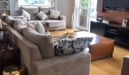 Apartamento com 186m² na Snt Cecília SP com 4 dormitórios (2suíte), 3 banheiros e 3vagas de garagem.