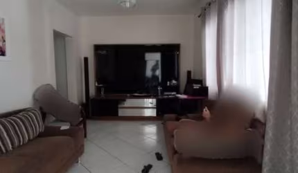 Linda casa sobrado de 200m² - Parque Regina