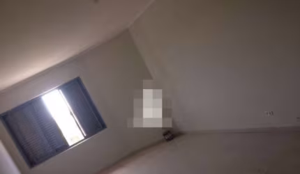 Sobrado á venda na Vila dos Remédios com 630m² 4 dormitórios 2 banheiros  4 vagas
