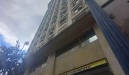 Sala Comercial à venda no Edifício Santo Ermelino com 148m² 5 salas 2 banheiros