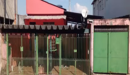 Casas à venda no Jardim Marilu com 180m² 4 dormitórios 2 banheiros 3 vagas
