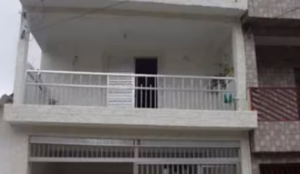 Sobrado à venda na Vila Zefira com 294m² 3 dormitórios 3 banheiros 2 vagas