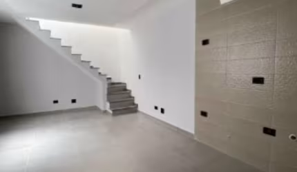 Cobertura com elevador com 02 dormitórios,1 vaga de garagem