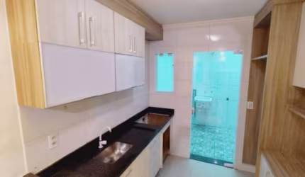 Lindo Sobrado 3 Dorm (Suíte com varanda) 2 Vagas + Àrea Gourmet com Churrasqueira em Itaquera!