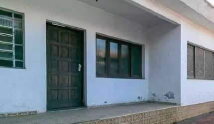 Casa com 04 dormitórios,  01 vaga em São Caetano do Sul
