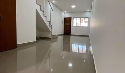 Sobrado 3 Dormitórios, 1 suíte e com 2 vagas