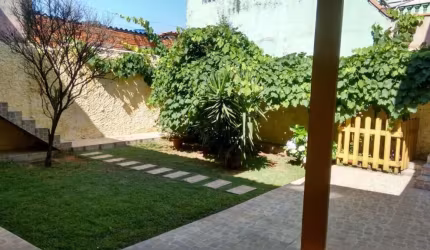 Casa com 3 dormitórios no Jardim Vera Cruz