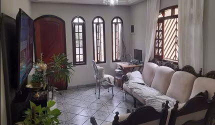 SOBRADO 3 DORMITORIOS 5 VAGAS 160M² - VILA FRANCOS