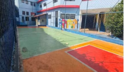Prédio Comercial à venda no Jardim Ipê com 750m²