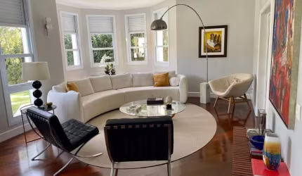 Casa de Vila com 6 suítes e área total de 800m² em São Paulo