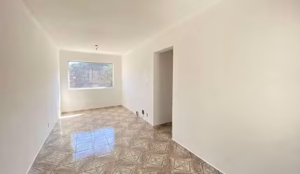 Apto no Jardim Ângela/ Av. do Oratório - Zona Leste