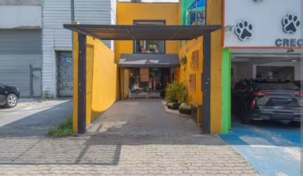 Sobrado Comercial na Avenida Pavão, São Paulo