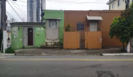 Aluga-se casa + salão comercial Cupecê Jd prudência
