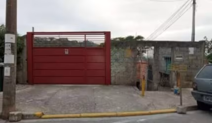 Terreno com casa à venda Vila Chica Luisa com 1.650m²