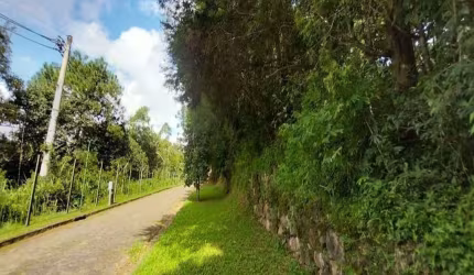 Cond. Vila Real do Moinho Velho - Lote 2.500m² - Desdobro da Q. 4 / Lote 17