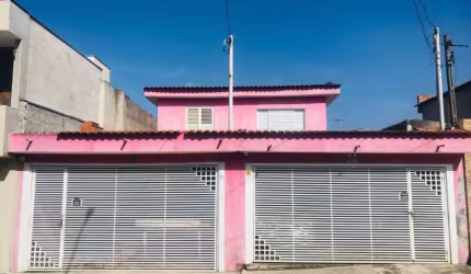 Sobrado à venda no Jardim Indaiá com 120m² 2 dormitórios 2 banheiros 2 vagas