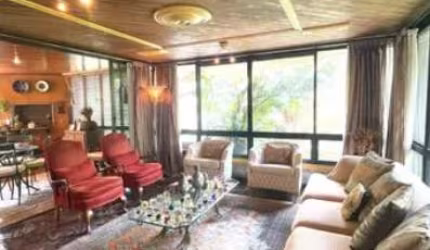 Apartamento á venda na Vila Andrade, com 4 suíte e 4 vagas.