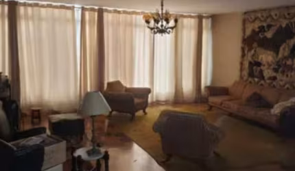 Casa à venda na Penha de França com 350m² 4 dormitórios 4 banheiros 3 vagas