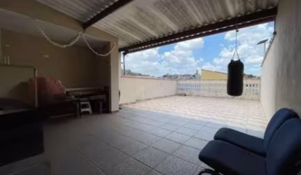 MARAVILHOSA CASA À VENDA!