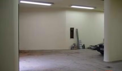 Prédio comercial à locação na Santa Cecilia.