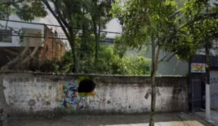 Terreno à venda na Vila Pedra Branca com 306m²