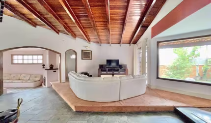 Casa Térrea - 4 dormitórios