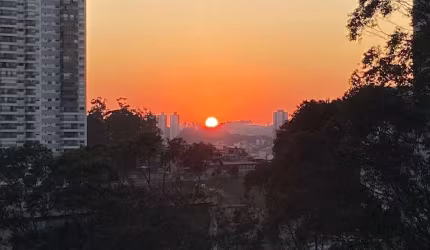 Locação no Morumbi co 4 dorms e 3 suítes + 3 vagas