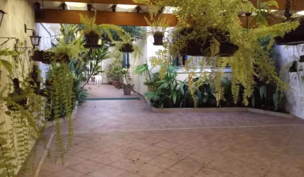 Casa à venda no Jardim Umuarama com 248m² 3 dormitórios 1 suíte 3 banheiros 2 vagas