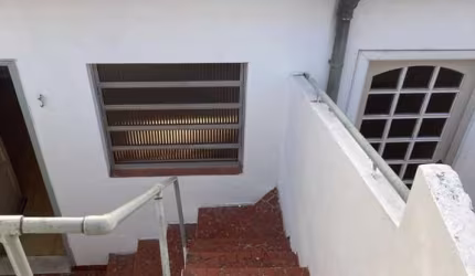 Sobrado a venda ao lado do metrô saúde