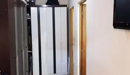 CASA TERREA COM 2 CASAS NO TERRENO A VENDA -250M²
