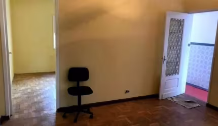 Casa à venda na Vila Dona Augusta com 150m² 2 dormitórios 2 banheiros 2 vagas
