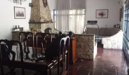 Casa à venda na Vila Paulista com 415m² 3 dormitórios 1 suíte 3 banheiros 3 vagas