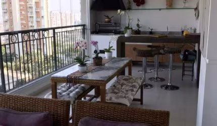 Apartamento no Condomínio Parque Panamby de 241m² com 4 dormitórios 4 suítes 5 banheiros 4 vagas
