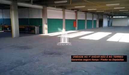 Salão à venda no Jardim Guanca com 800m² 3 Banheiros 1 Escritório