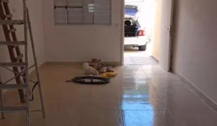 Sobrado a venda para Renda 108 m² sendo 4 Kitnets com  4 dormitórios, 04 banheiros e 1 vaga