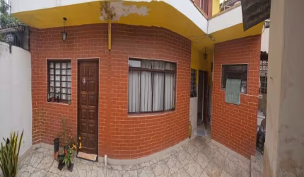 Casas em terreno de 250 m² com edícula de dois pavimentos no Jardim jamaica
